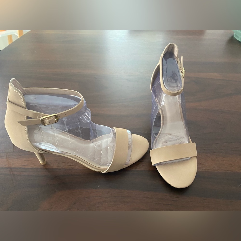 Lulu nude heels